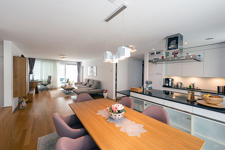 Hochwertig ausgebaute 4.5-Zimmer-Wohnung in Zentrumslage  - 8910 Affoltern am Albis