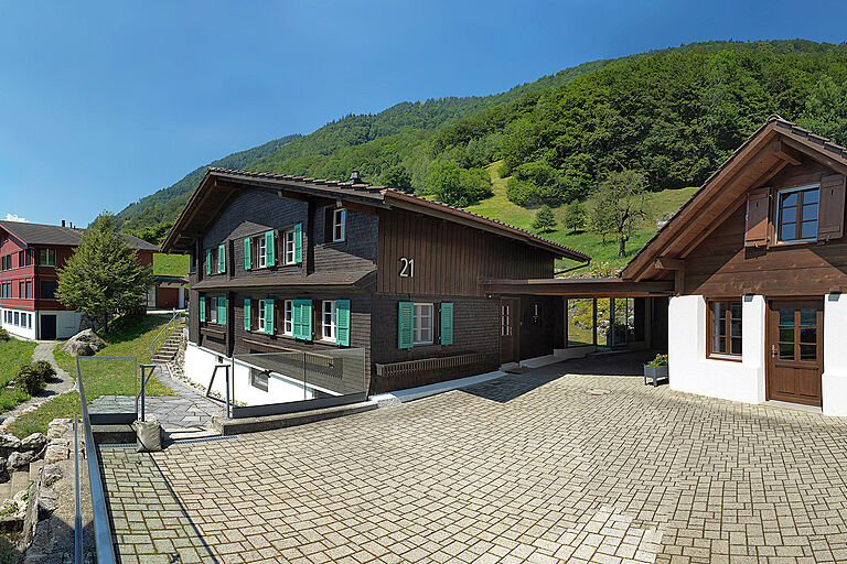 Farmhouse - holiday home - studio / garage with beautiful lake view  - 6078 Lungern/Bürglen