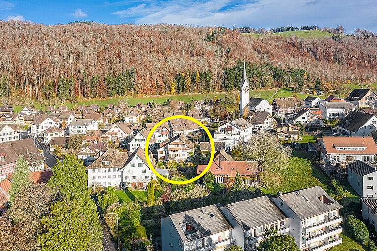 Lovers property with 663 m² of land in the town centre  - 8915 Hausen am Albis