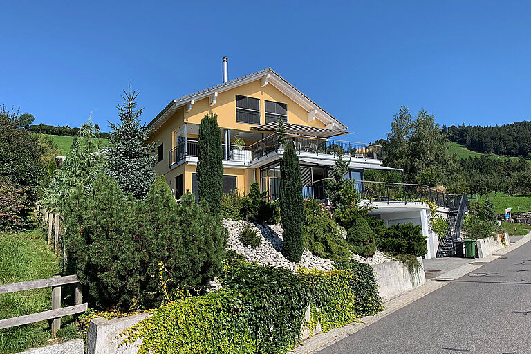 467 m² Einfamilienhaus mit See- und Bergsicht  - 6315 Oberägeri