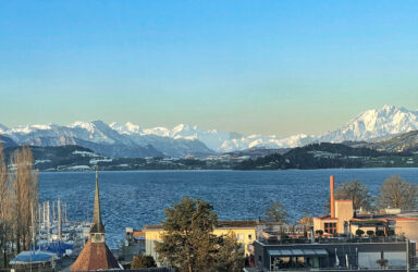Ultra-exclusive 177 m² penthouse with lake views in the city of Zug  in Zug