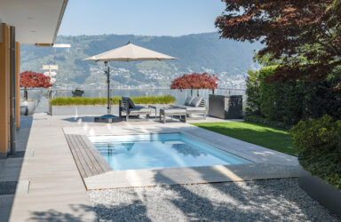 Exklusives 5.5-Zimmer-Terrassenhaus mit traumhafter Seesicht  in Immensee