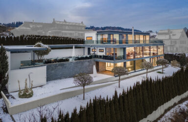 8.5-Zi-Villa mit Doppelgarage und Umschwung  in Meggen