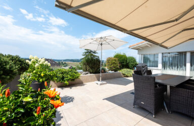 5.5-room terrace apartment with a 44 m² terrace offering views  in Root