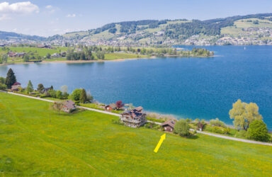 Building plot/holiday home with access to Lake Ägeri  in Unterägeri